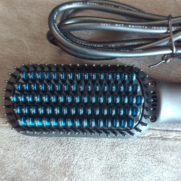 🏷️LAST CHANCE SALE $5 ITEM Ceramic Ionic Straightener Brush for Men and Women - Picture 3 of 6